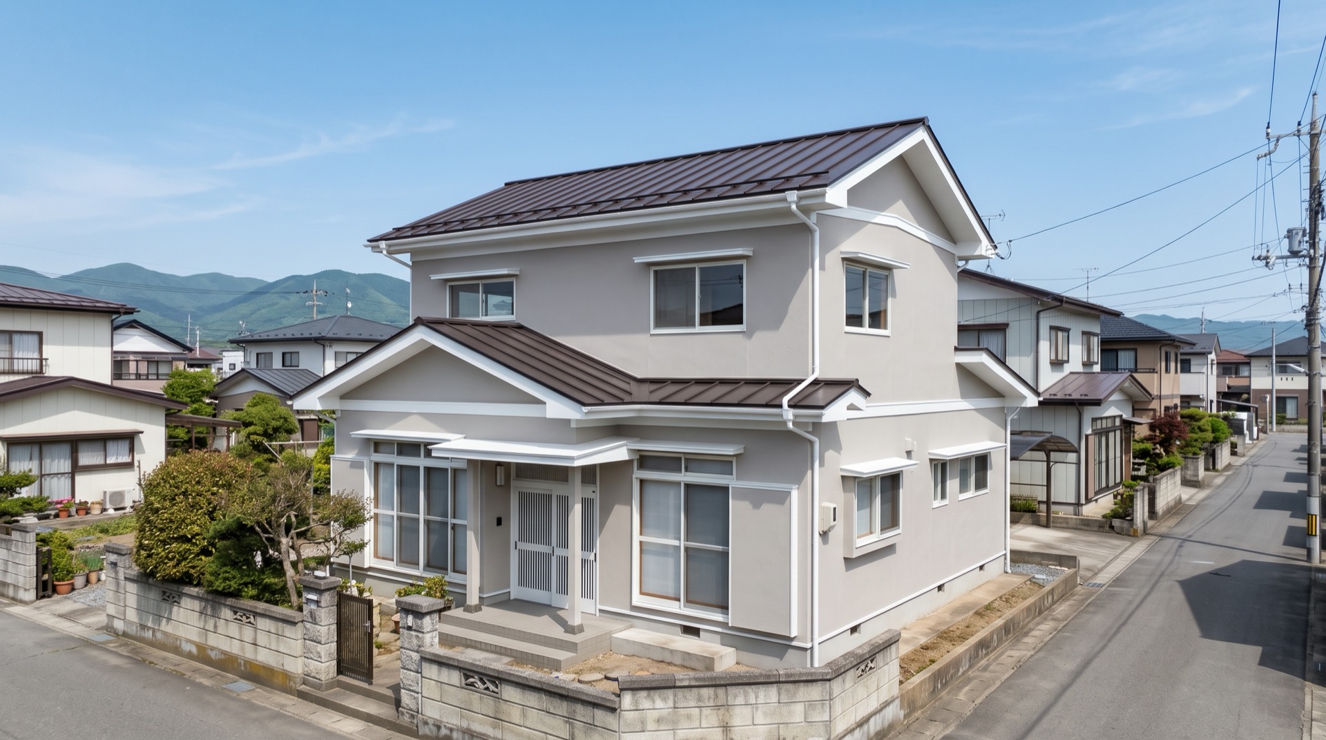塗り替えを終えた郡山市の住宅